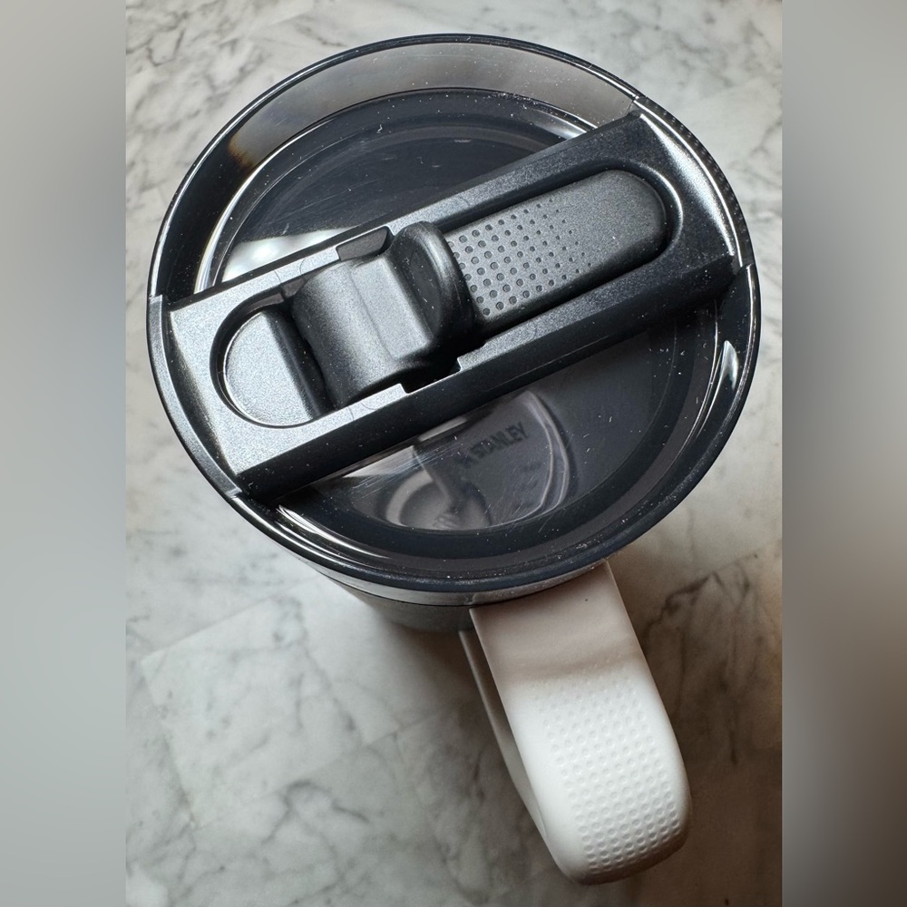 ✨🆕 Stanley 30 oz Shadow Moon Quencher ProTour Flip Straw Tumbler W/ White Handle - Picture 6 of 6